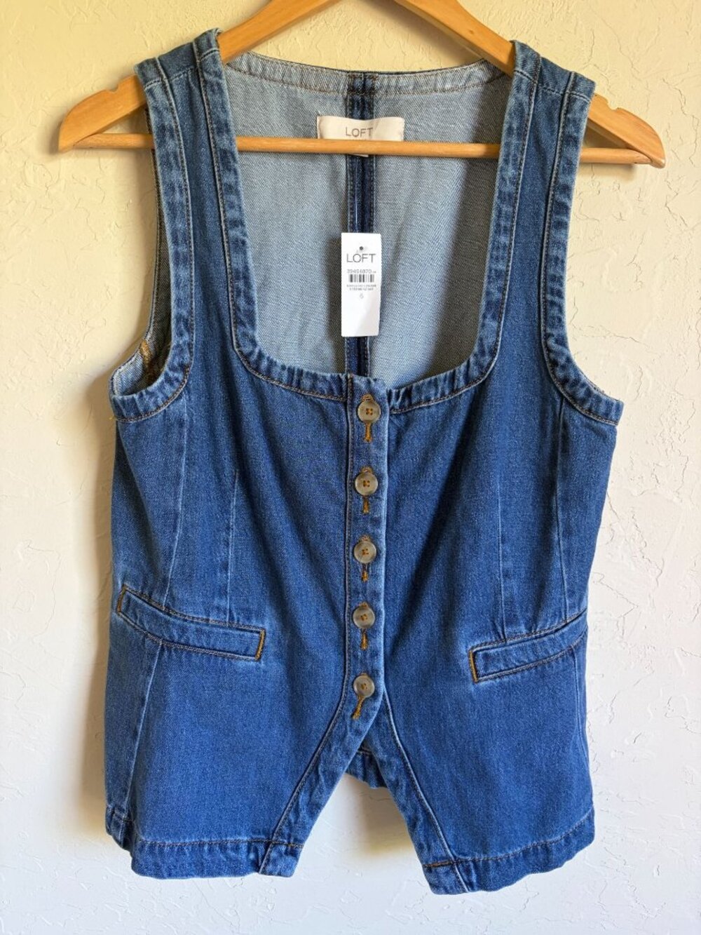 New! LOFT Size 6 Chambray Denim Button Front Square Neck Top Blue